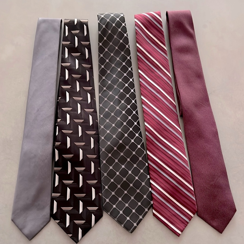 Mens Ties DKNY, Calvin Klein, Etc. - 100% Silk GUC Black, Gray, Maroon -Lot of 5